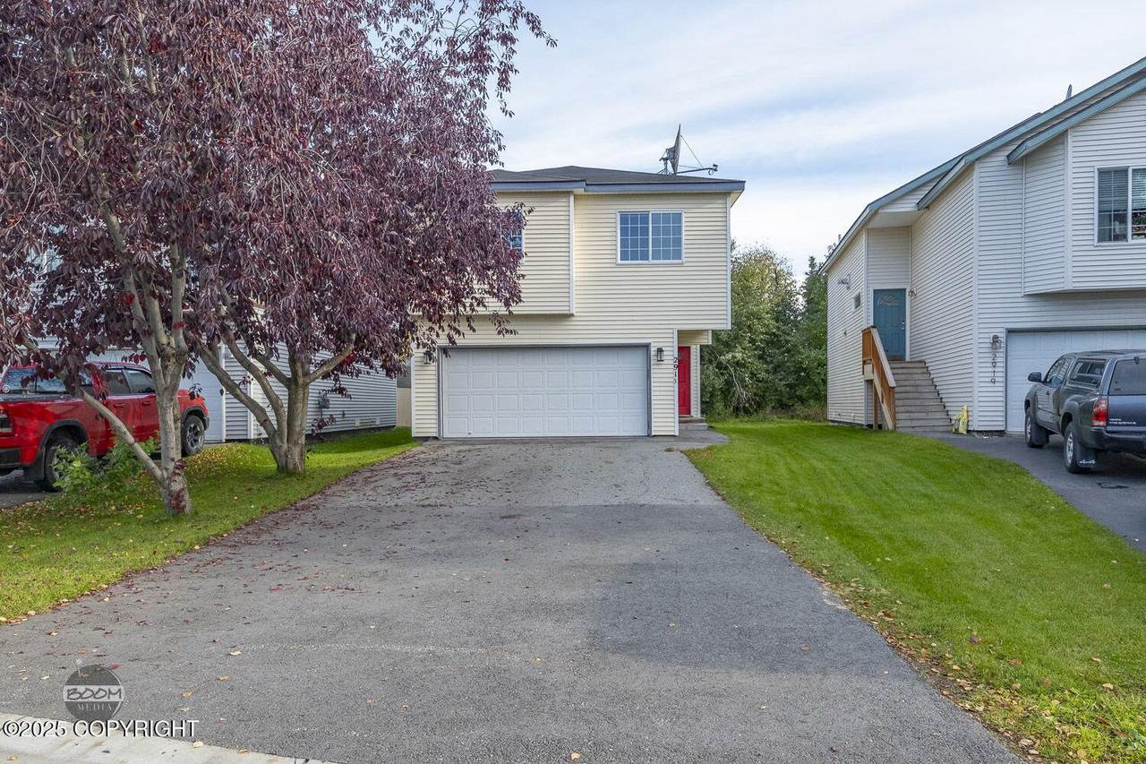 2913 Red Currant Circle - Photo 1