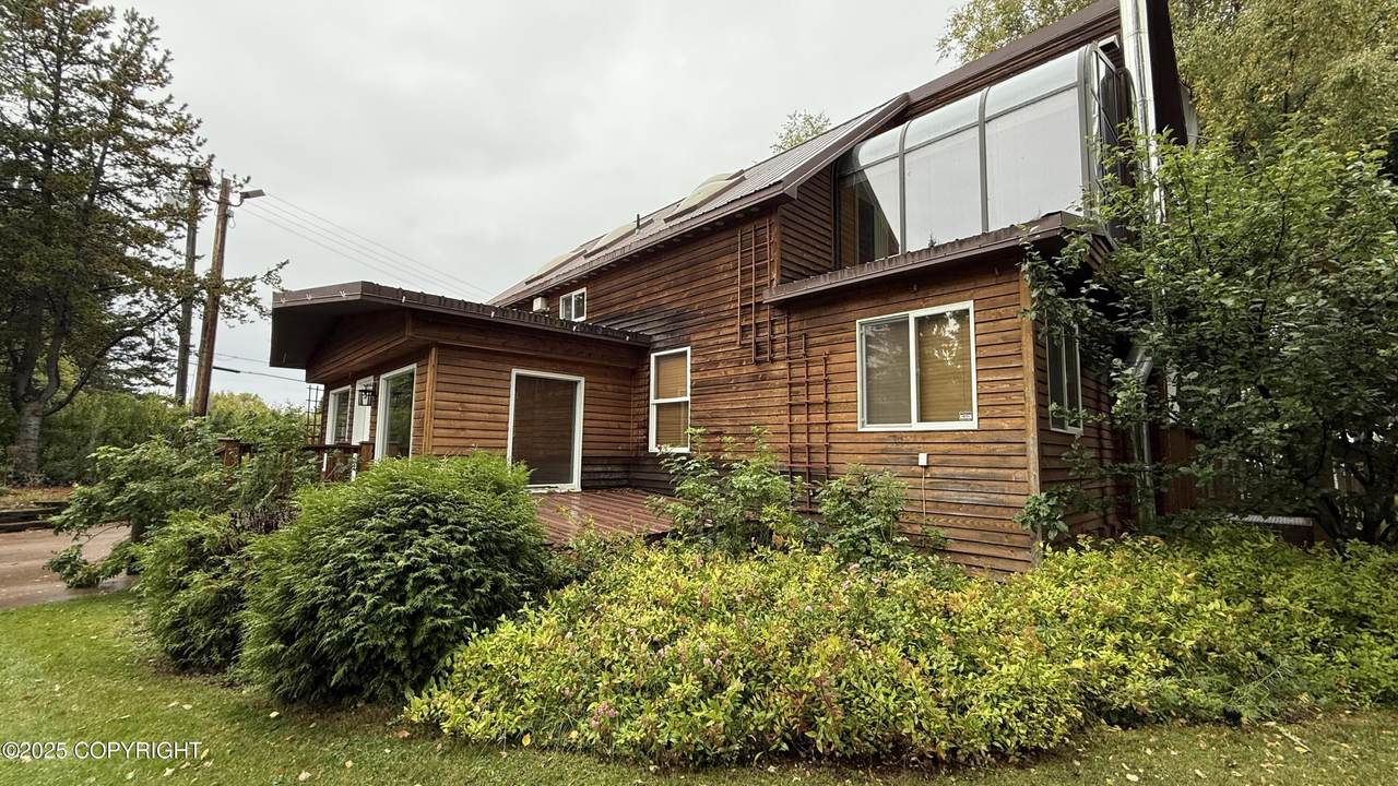 1644 11th Avenue - Photo 1