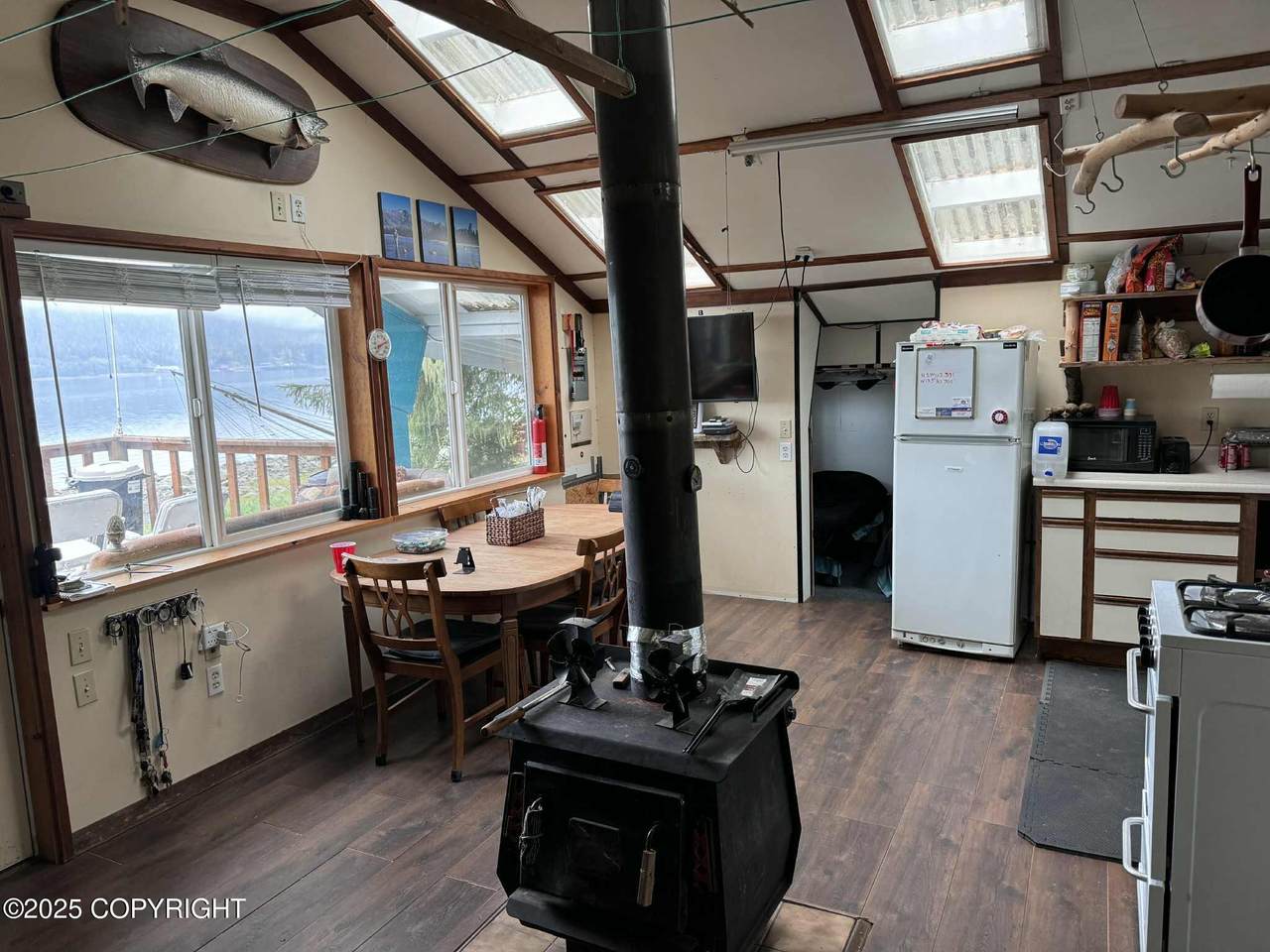 https://bt-photos.global.ssl.fastly.net/alaska/1280_boomver_2_25-13566-2.jpg