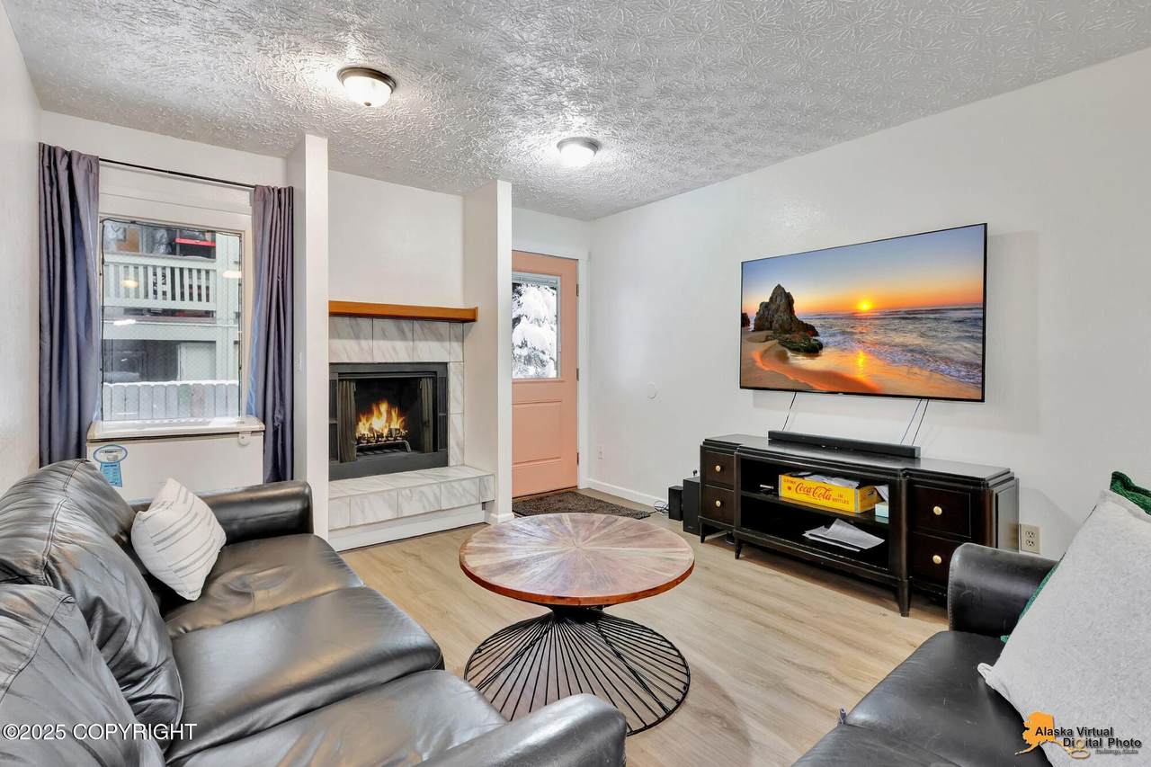 4510 Wright Street - Photo 1