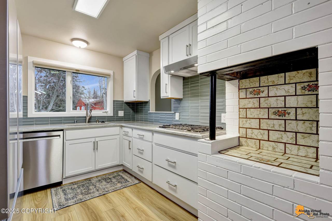 2378 Captain Cook Drive - Photo 1