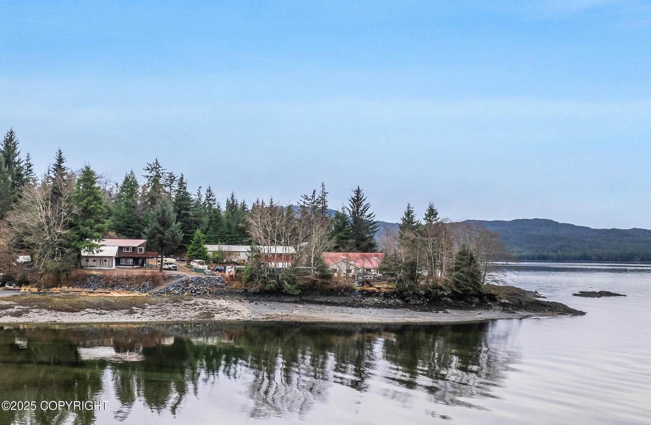 695 Sunset Drive - Photo 1