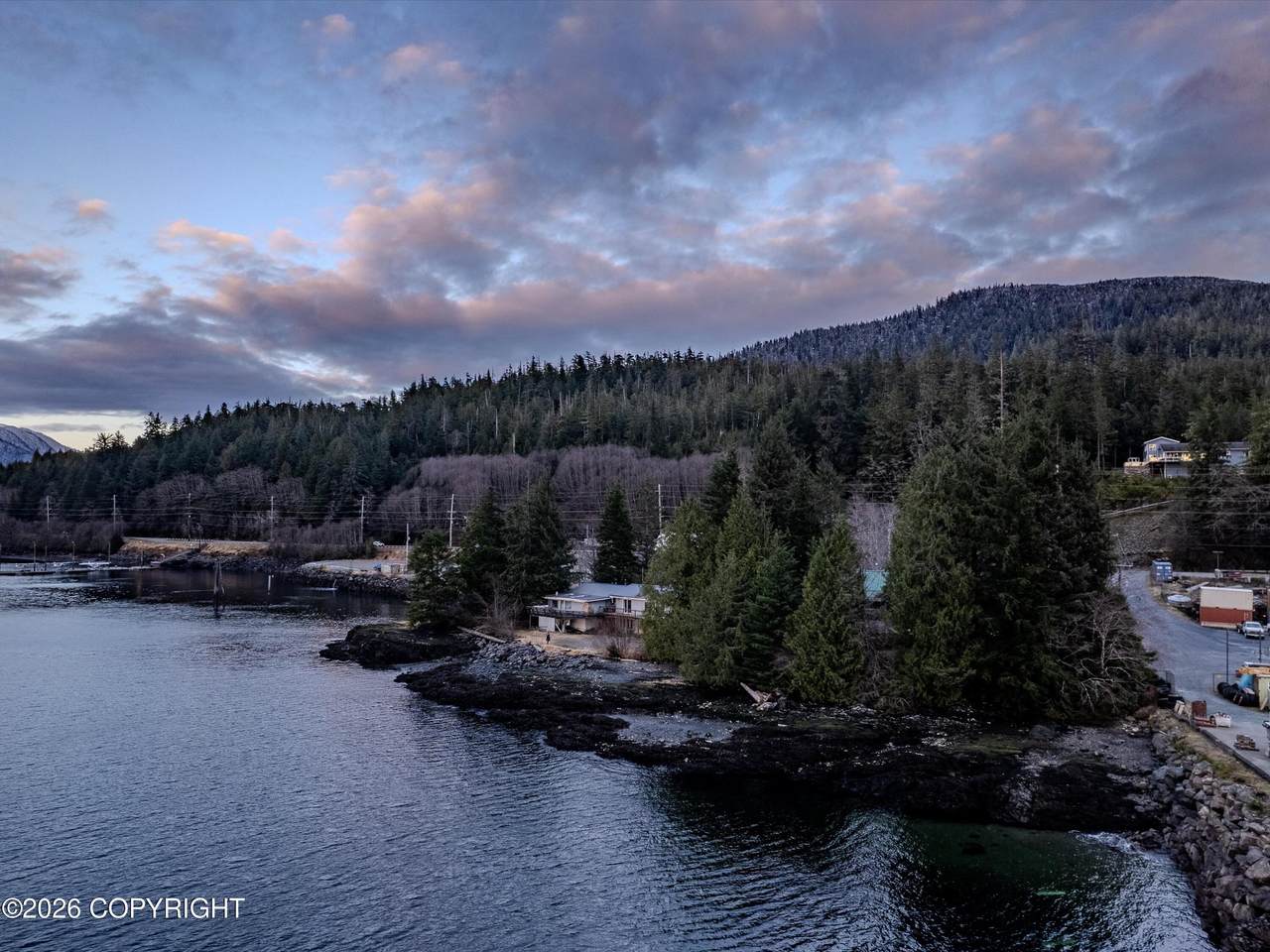 https://bt-photos.global.ssl.fastly.net/alaska/1280_boomver_2_25-14549-2.jpg