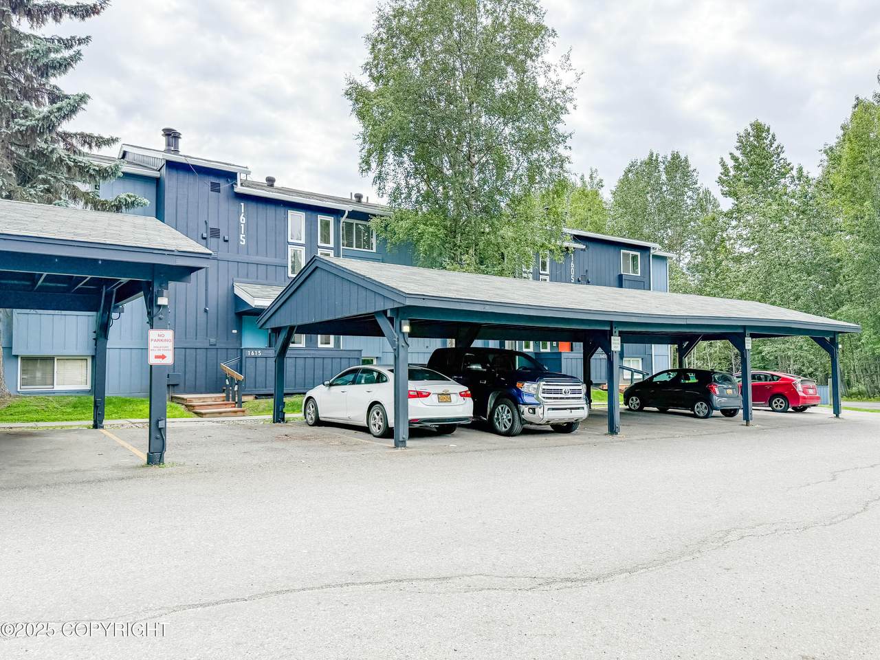 1615 Sitka Street - Photo 1