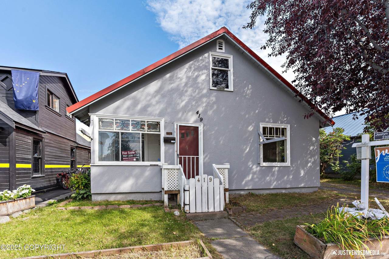 419 L Street - Photo 1