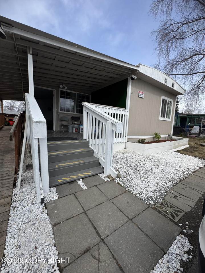 https://bt-photos.global.ssl.fastly.net/alaska/1280_boomver_2_26-5001-2.jpg