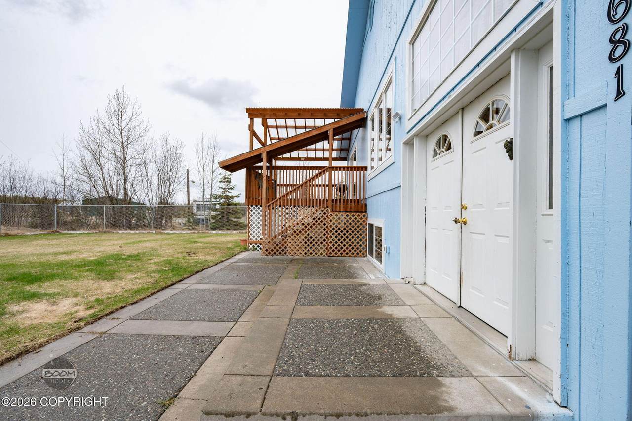 https://bt-photos.global.ssl.fastly.net/alaska/1280_boomver_2_26-6033-2.jpg
