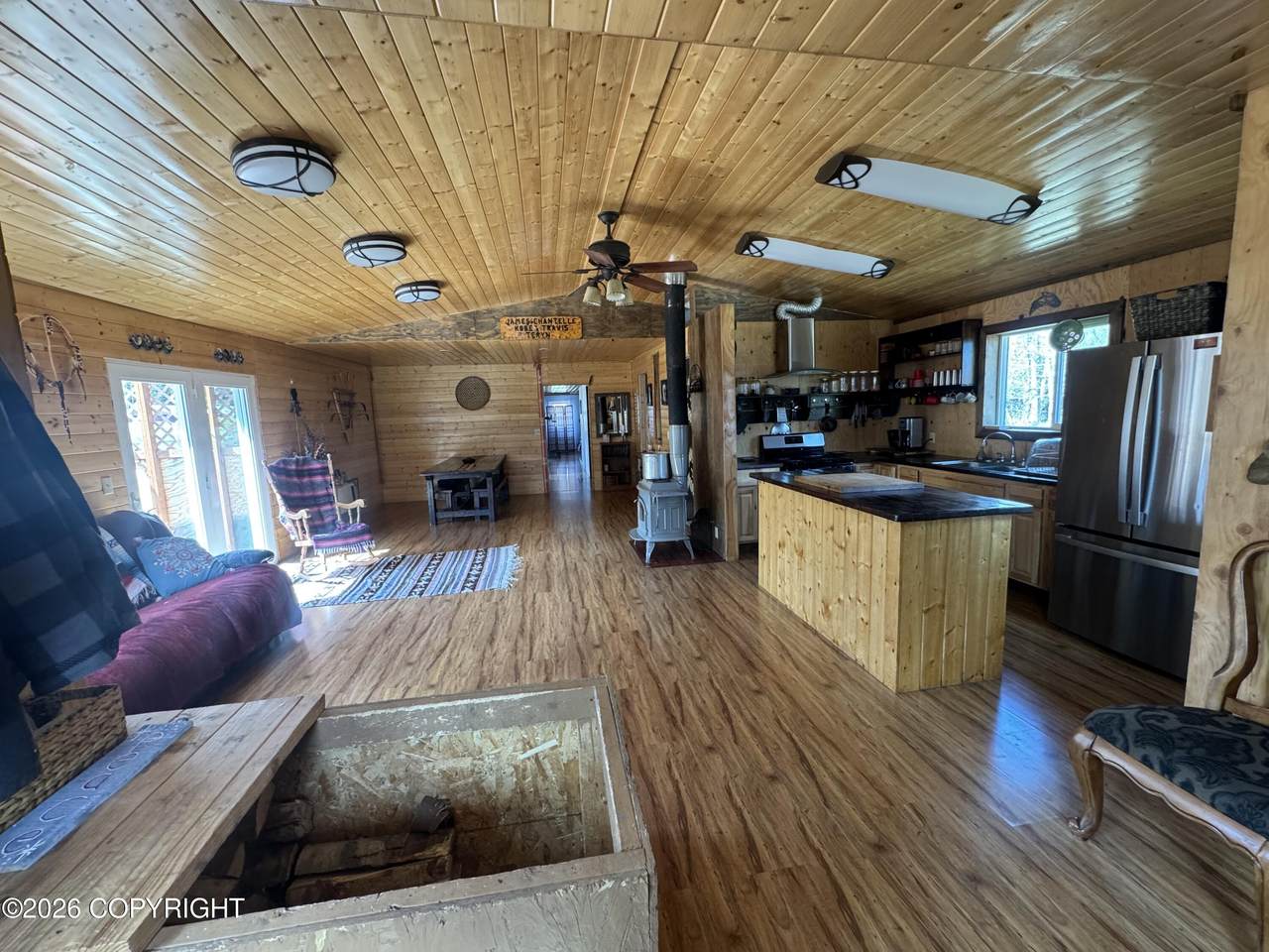 https://bt-photos.global.ssl.fastly.net/alaska/1280_boomver_2_26-6125-2.jpg
