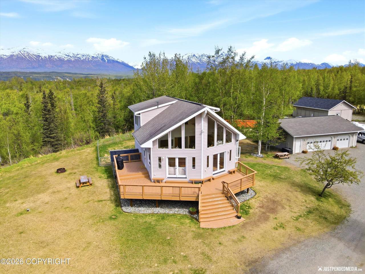 https://bt-photos.global.ssl.fastly.net/alaska/1280_boomver_2_26-6195-2.jpg