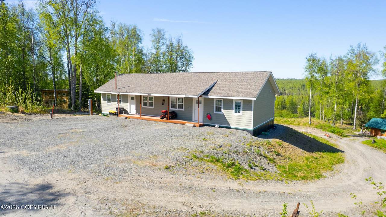 38522 Birch Hill Drive - Photo 1