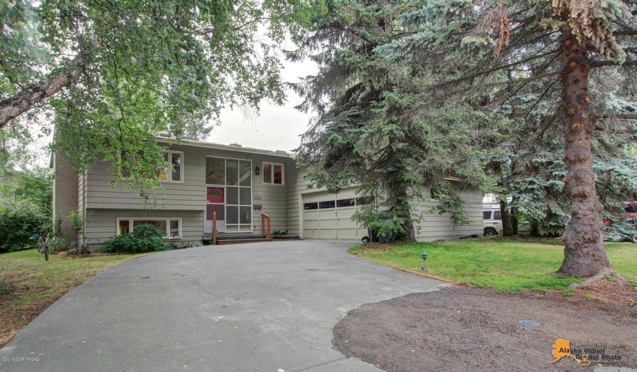 1439 Virginia Court - Photo 1