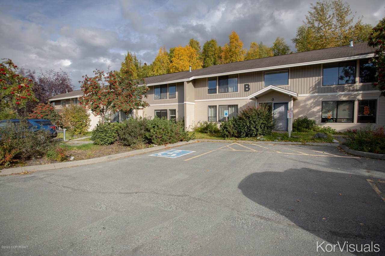 16510 Centerfield Drive - Photo 1