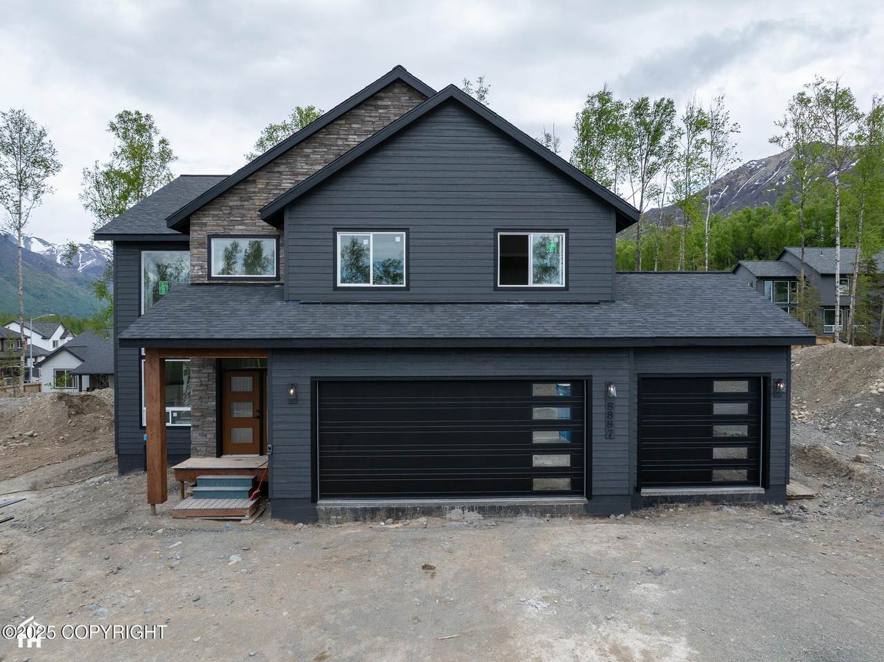 8887 Sasquatch Circle - Photo 1
