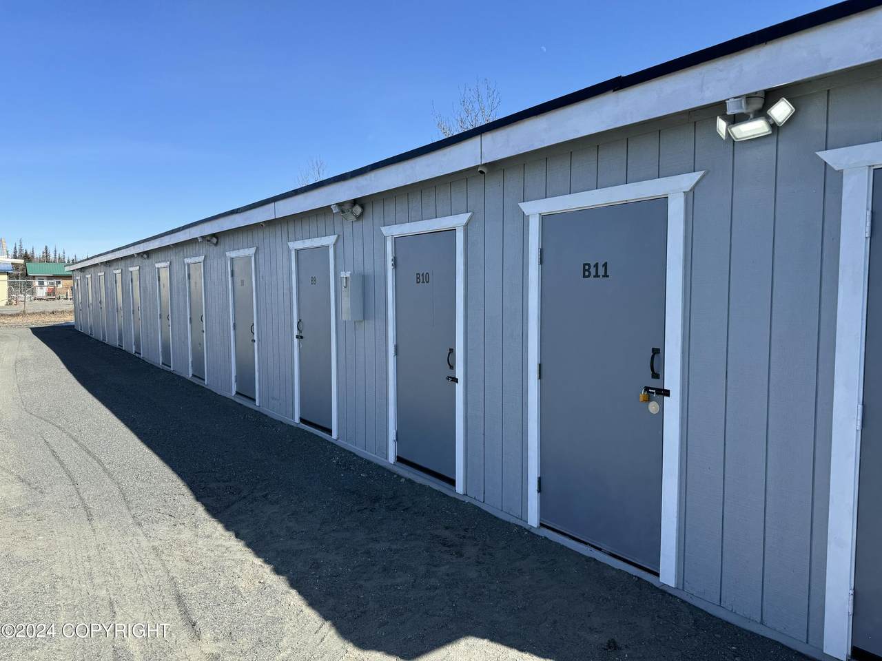 330 Airport Way - Photo 1