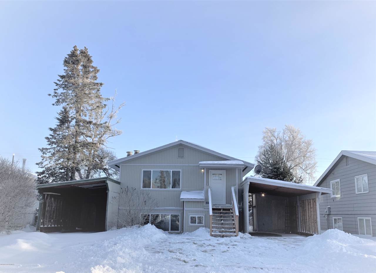 1230 Lilac Lane - Photo 1
