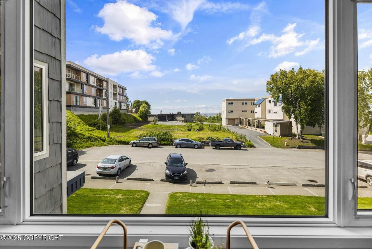 824 O Place - Photo 1