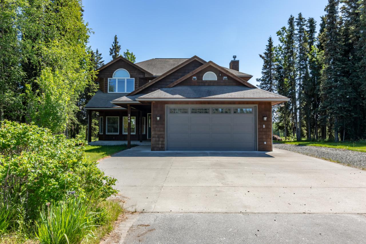 240 Daisy Lane - Photo 1