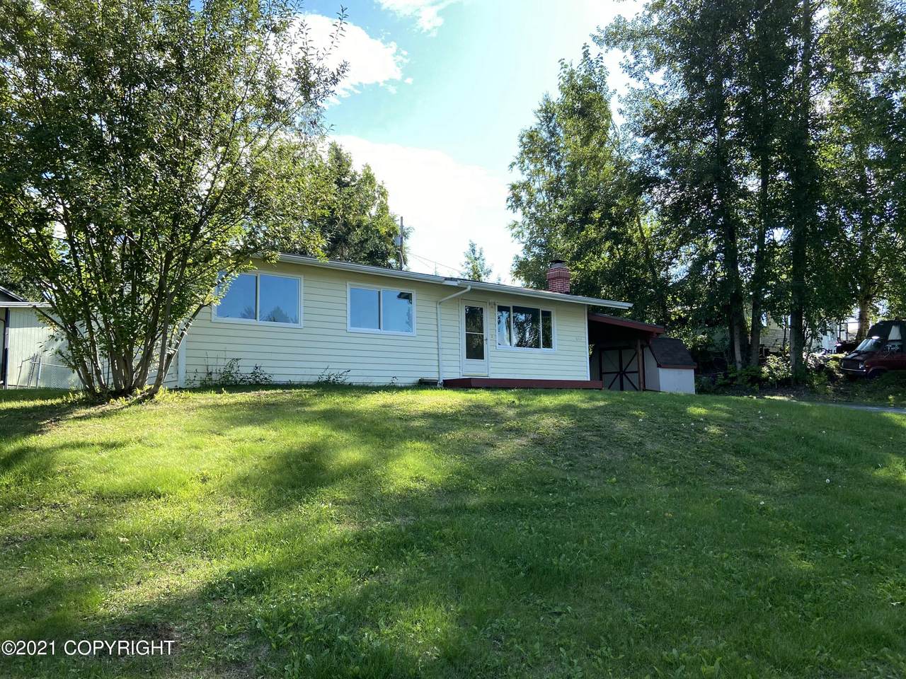 637 Lori Court - Photo 1