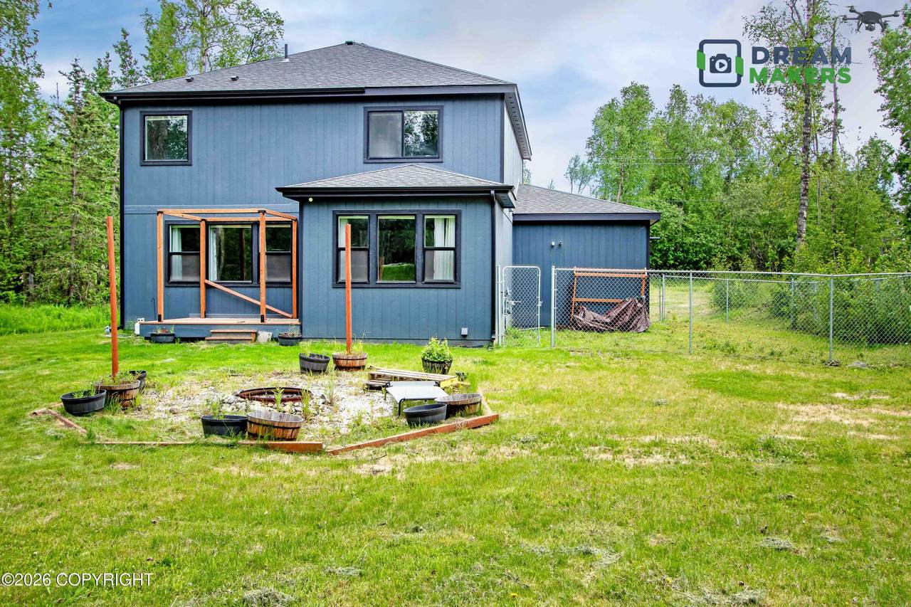 https://bt-photos.global.ssl.fastly.net/alaska/1280_boomver_5_26-2775-2.jpg