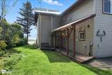 1393 Bay Avenue - Photo 6