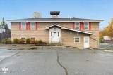 6821 Weimer Road - Photo 3