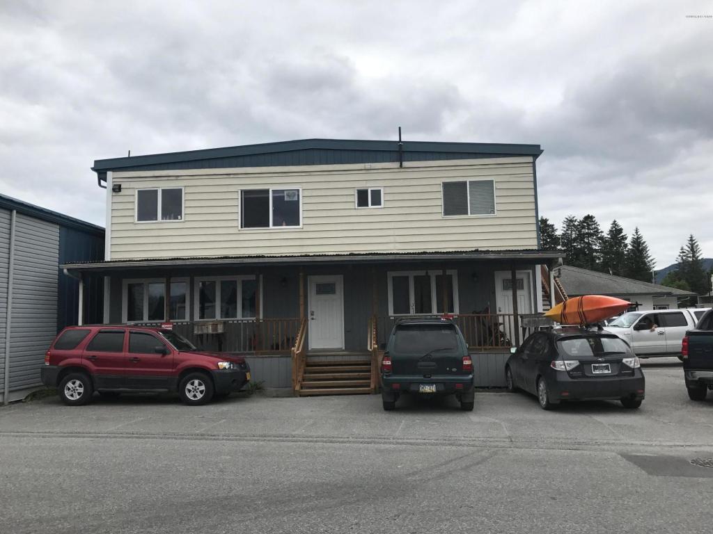 110 Harbor Way - Photo 1
