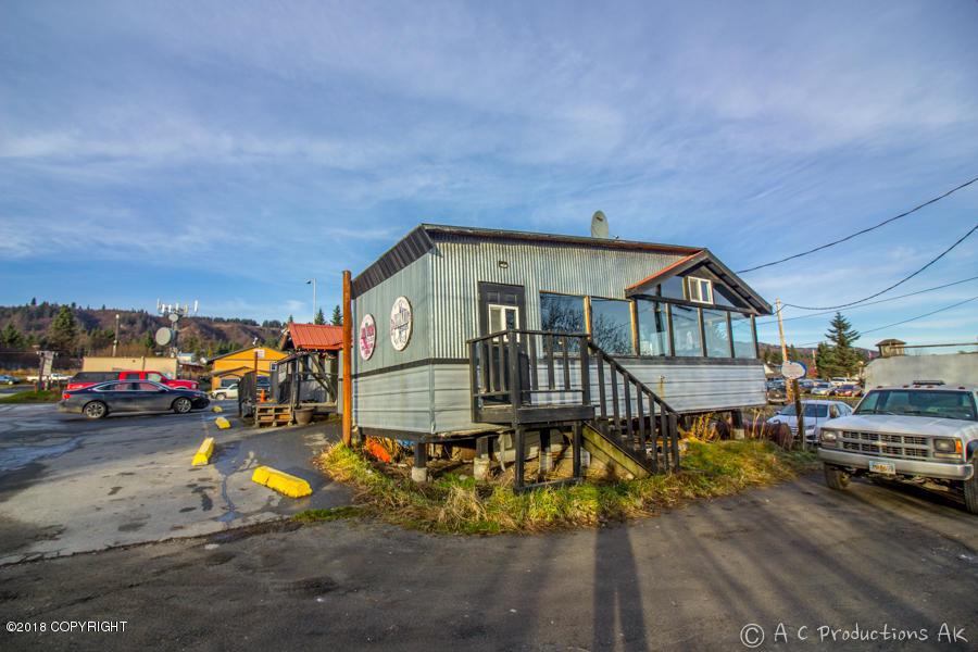 453 Pioneer Avenue - Photo 1