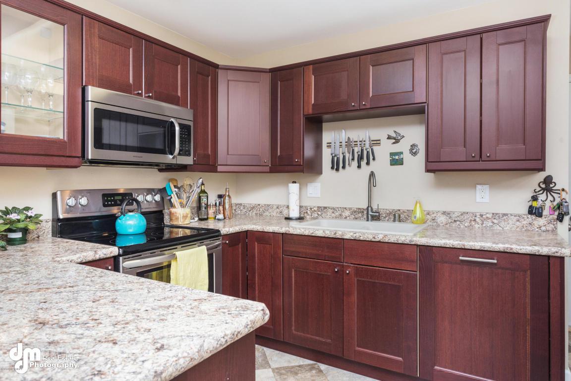 1025 80th Avenue - Photo 1