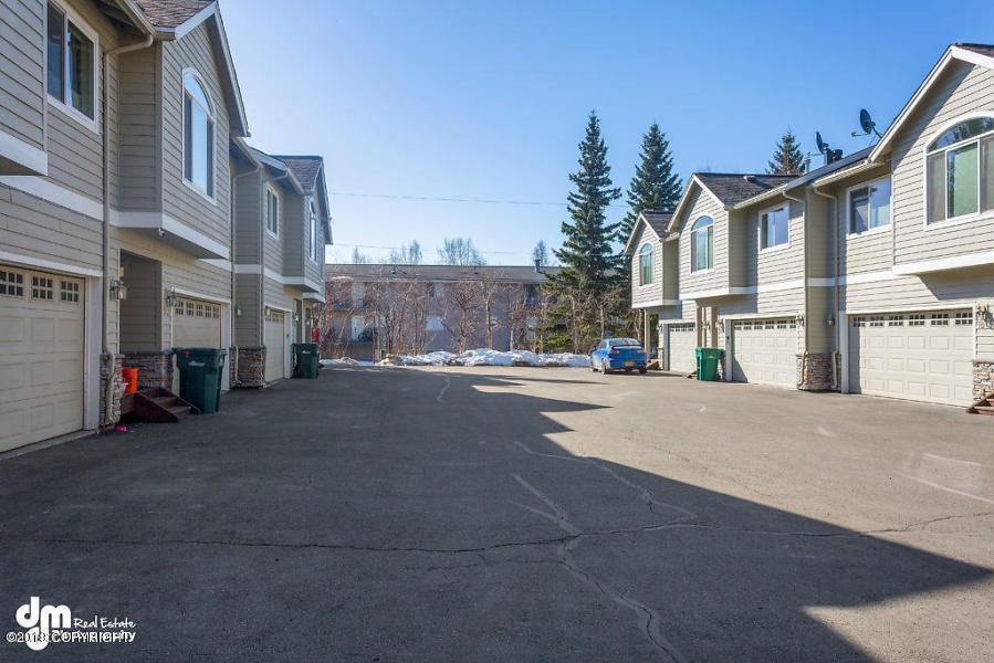 1018 75th Avenue - Photo 1