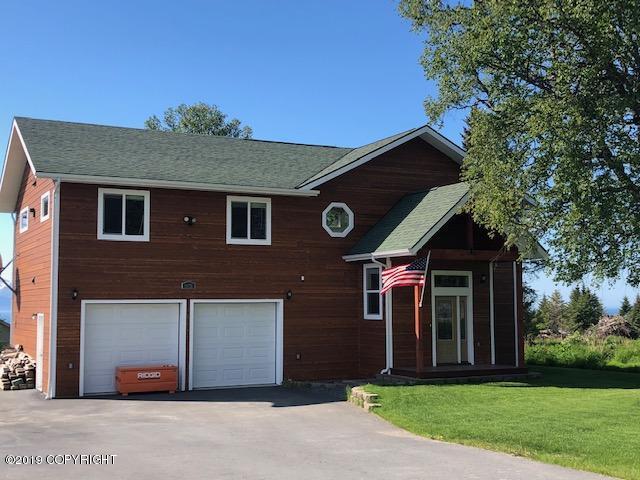 975 Shelley Avenue - Photo 1