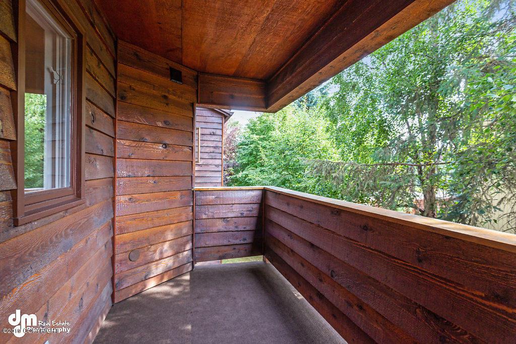 9740 Vanguard Drive - Photo 1