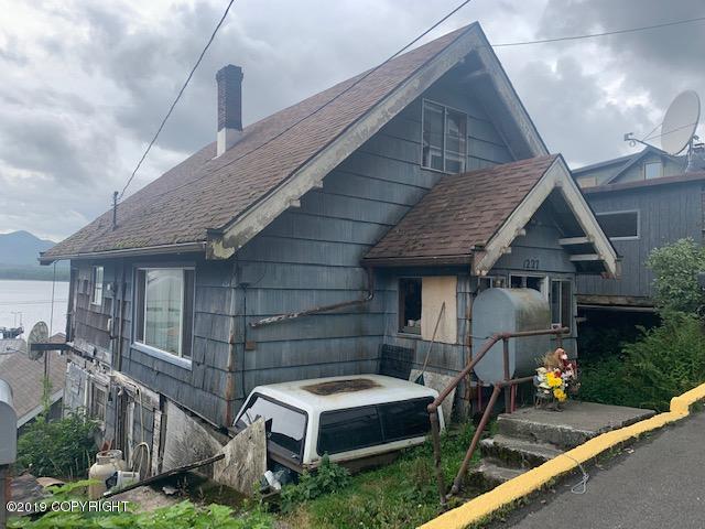 1227 Water Street - Photo 1