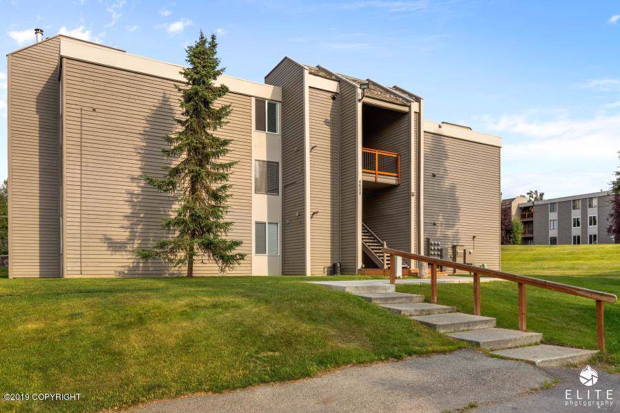 4620 Reka Drive - Photo 1