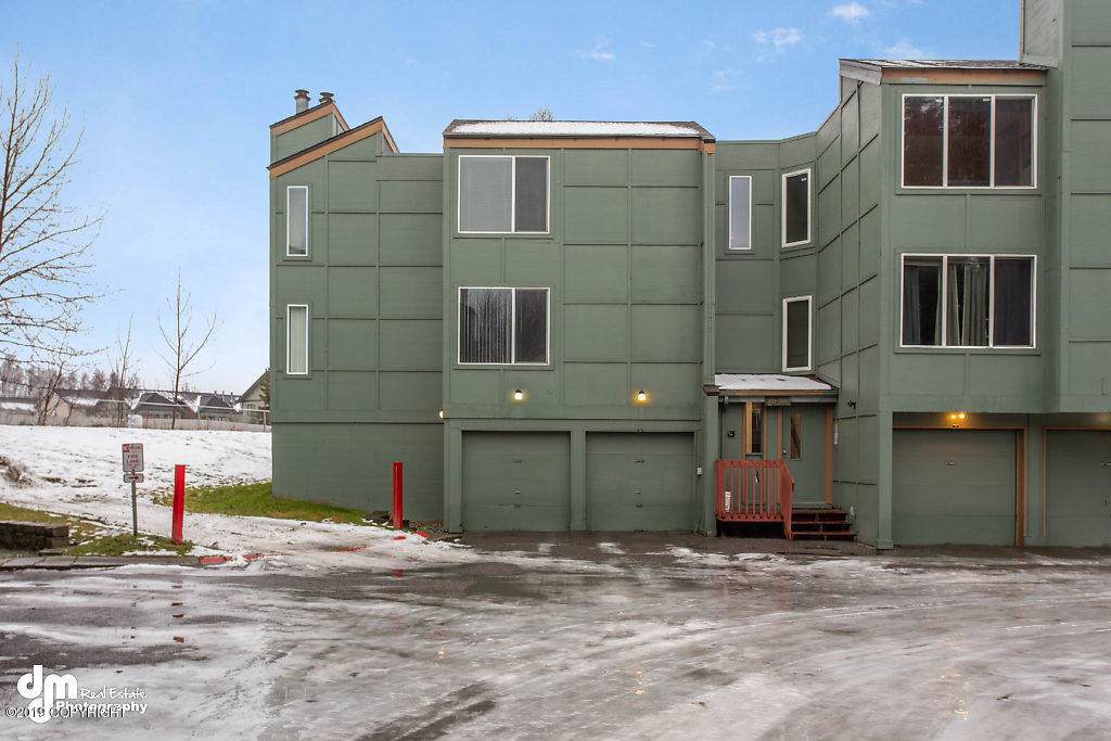 301 Sweetgale Court - Photo 1