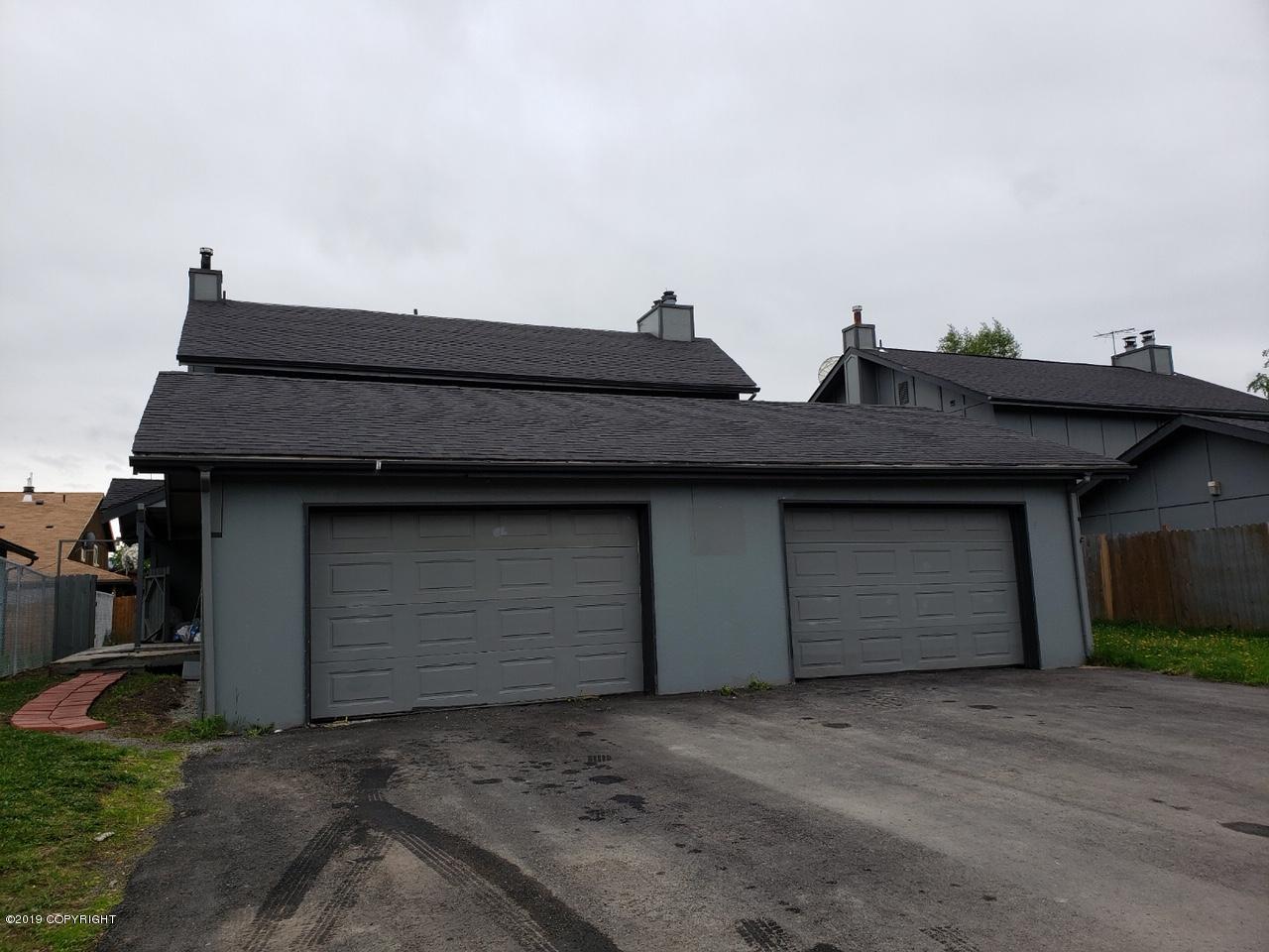 8911 Woodstock Circle - Photo 1