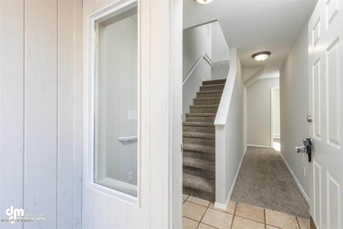 275 Creekside Street - Photo 1