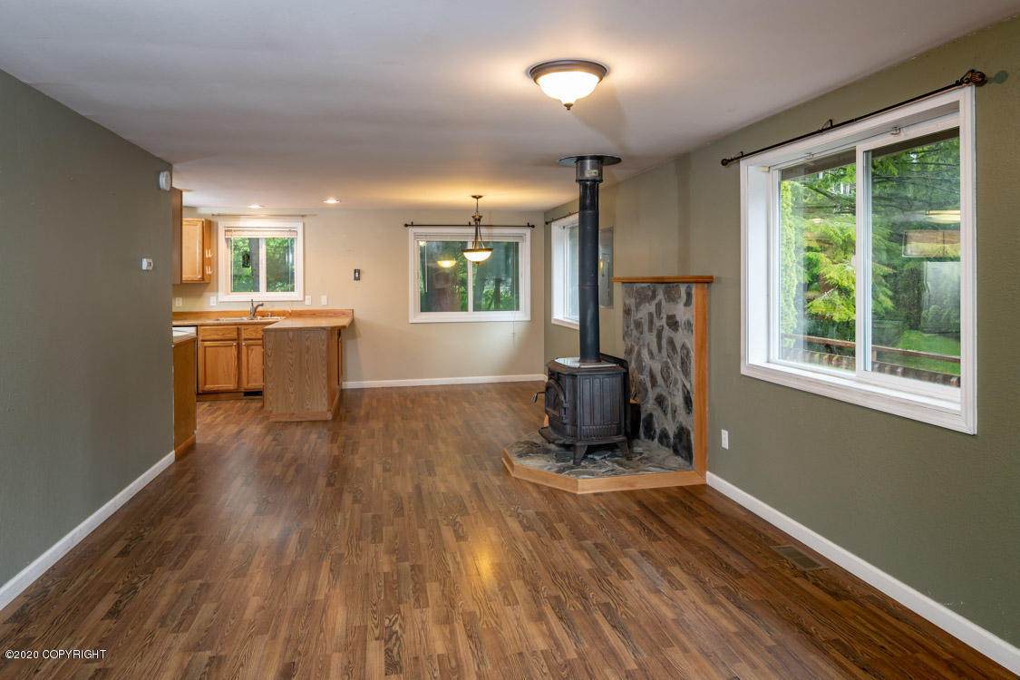 11031 Victorson Court - Photo 1