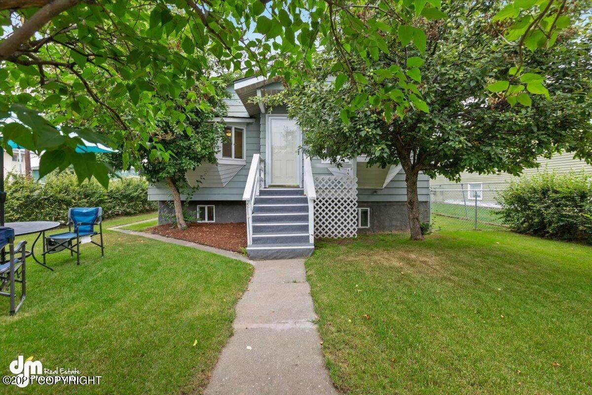 3925 8th Avenue - Photo 1