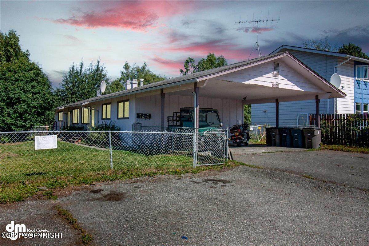4515 8th Avenue - Photo 1