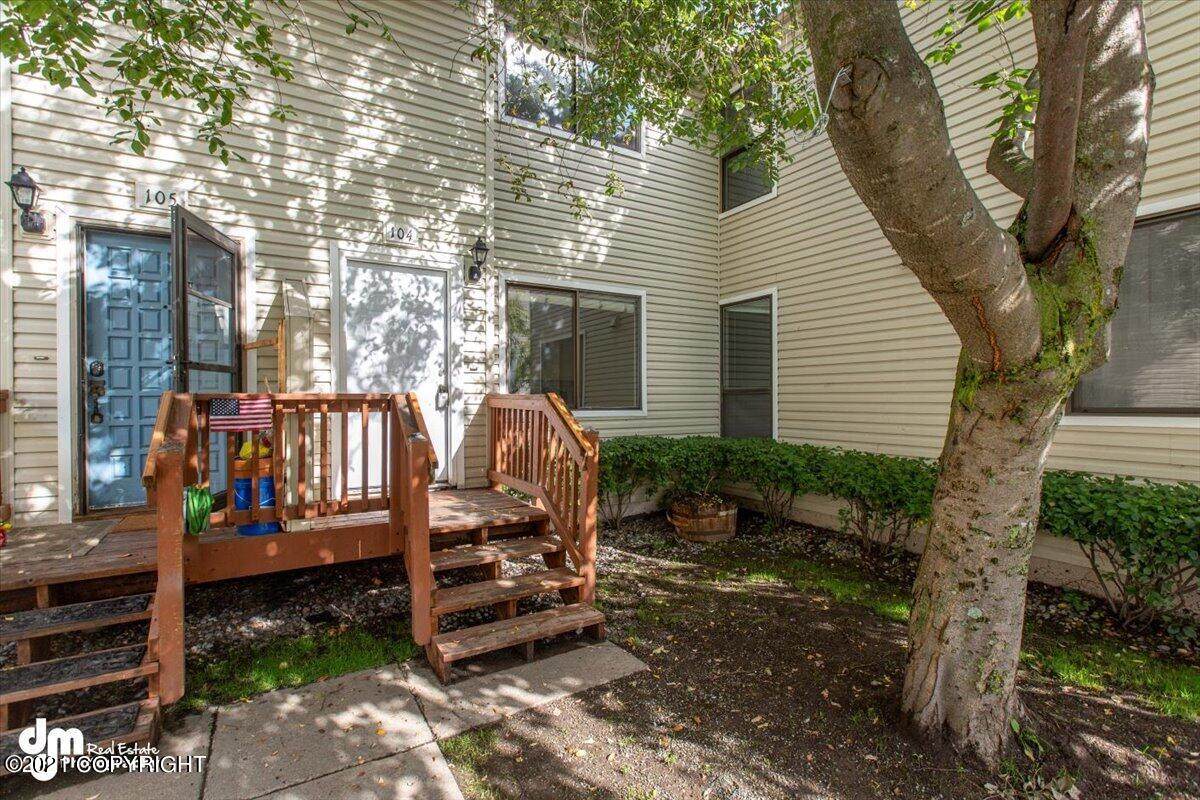 2200 Glacier Street - Photo 1