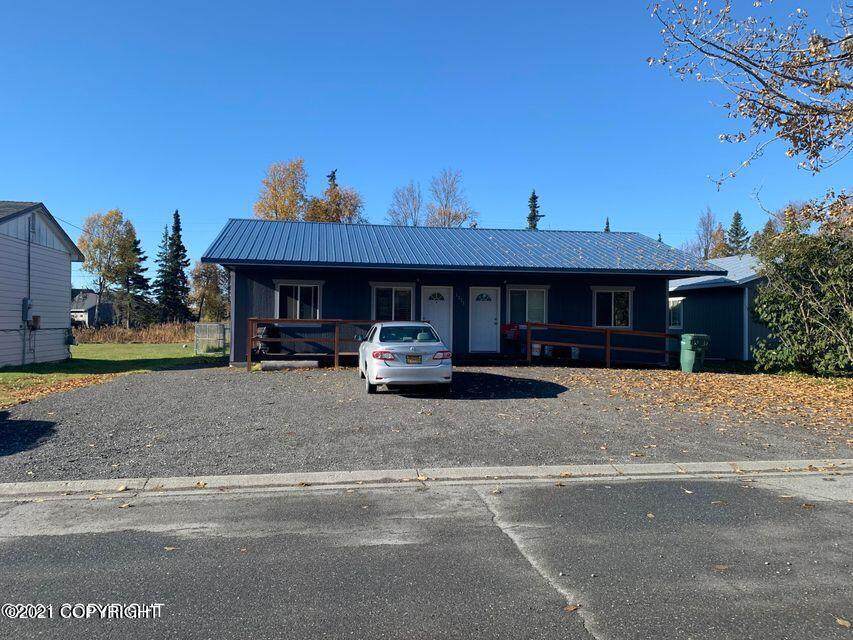 1211 Lilac Lane - Photo 1