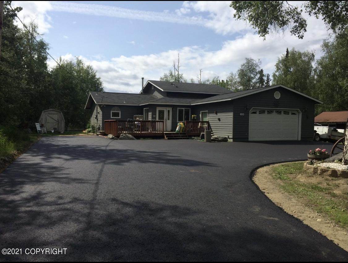 1600 Rivulet Avenue - Photo 1