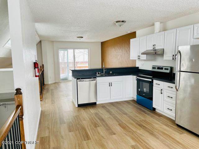 4011 Turnagain Boulevard - Photo 1