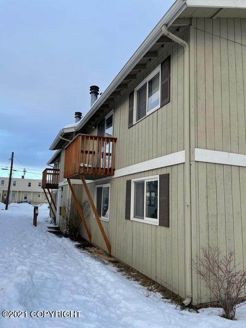 729 9th Avenue - Photo 1