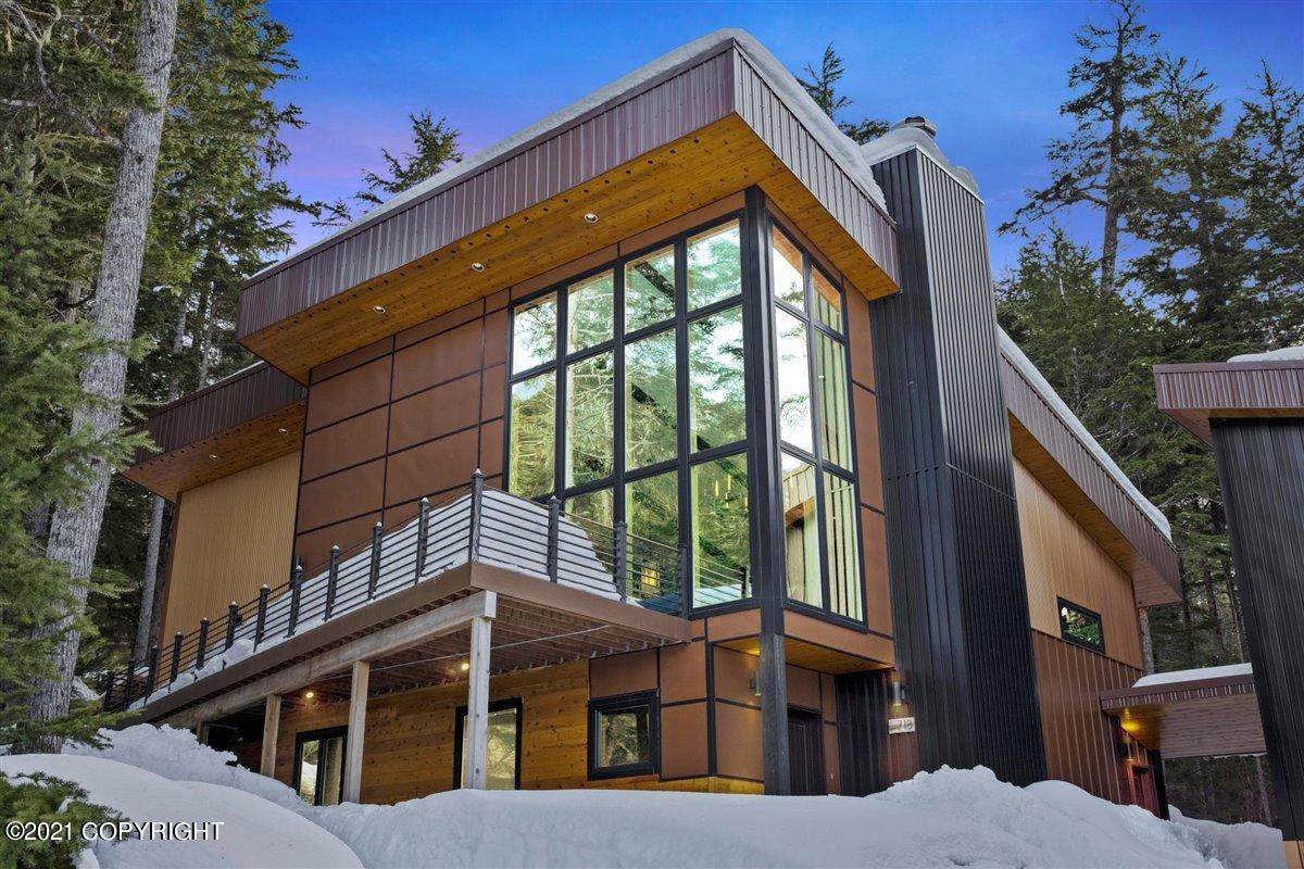 718 Vail Drive - Photo 1