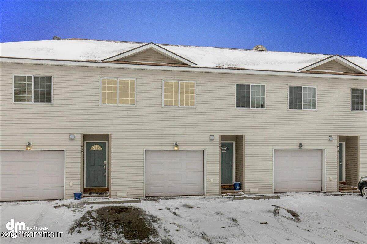 1939 Bragaw Square Place - Photo 1