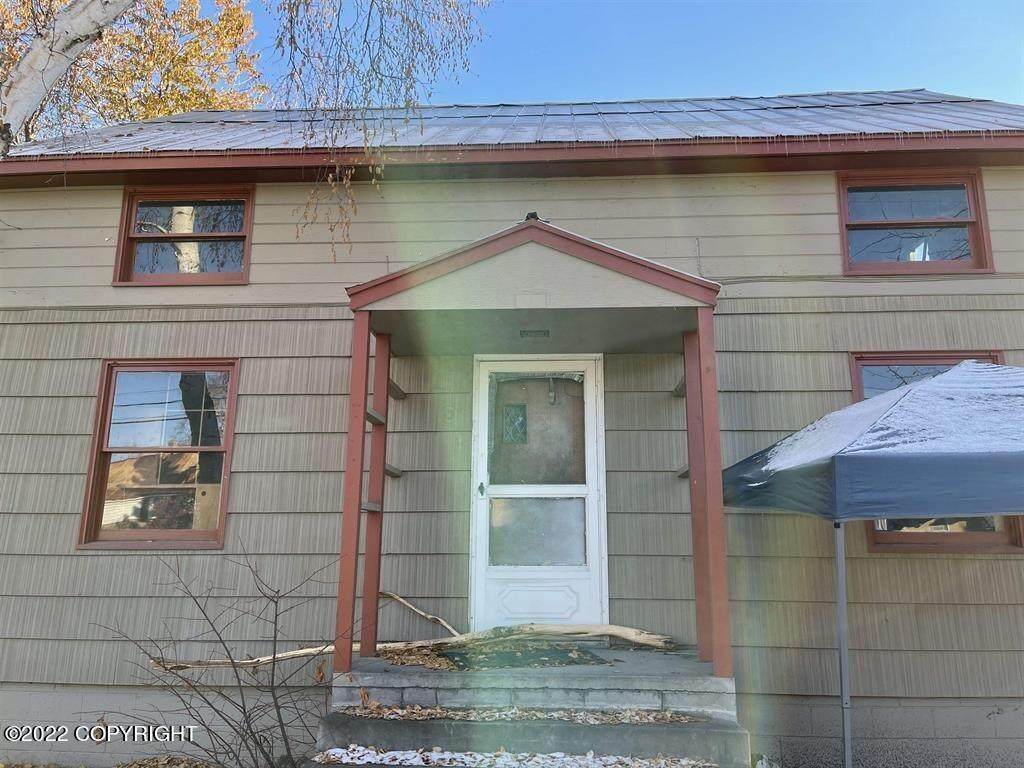 611 Cowles Street - Photo 1
