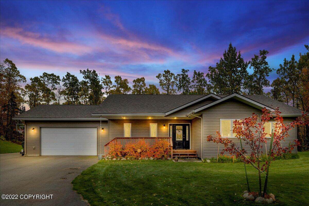 8235 Highlander Loop - Photo 1