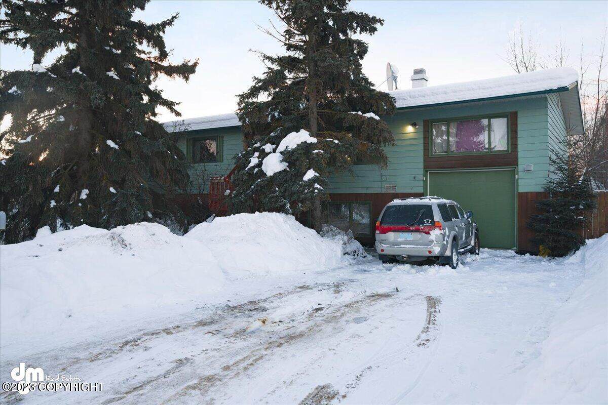 2906 Lily Street - Photo 1