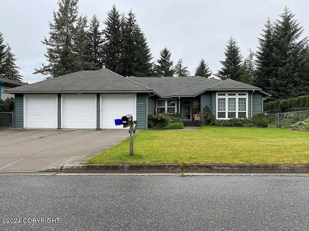 4519 Woodduck Avenue - Photo 1